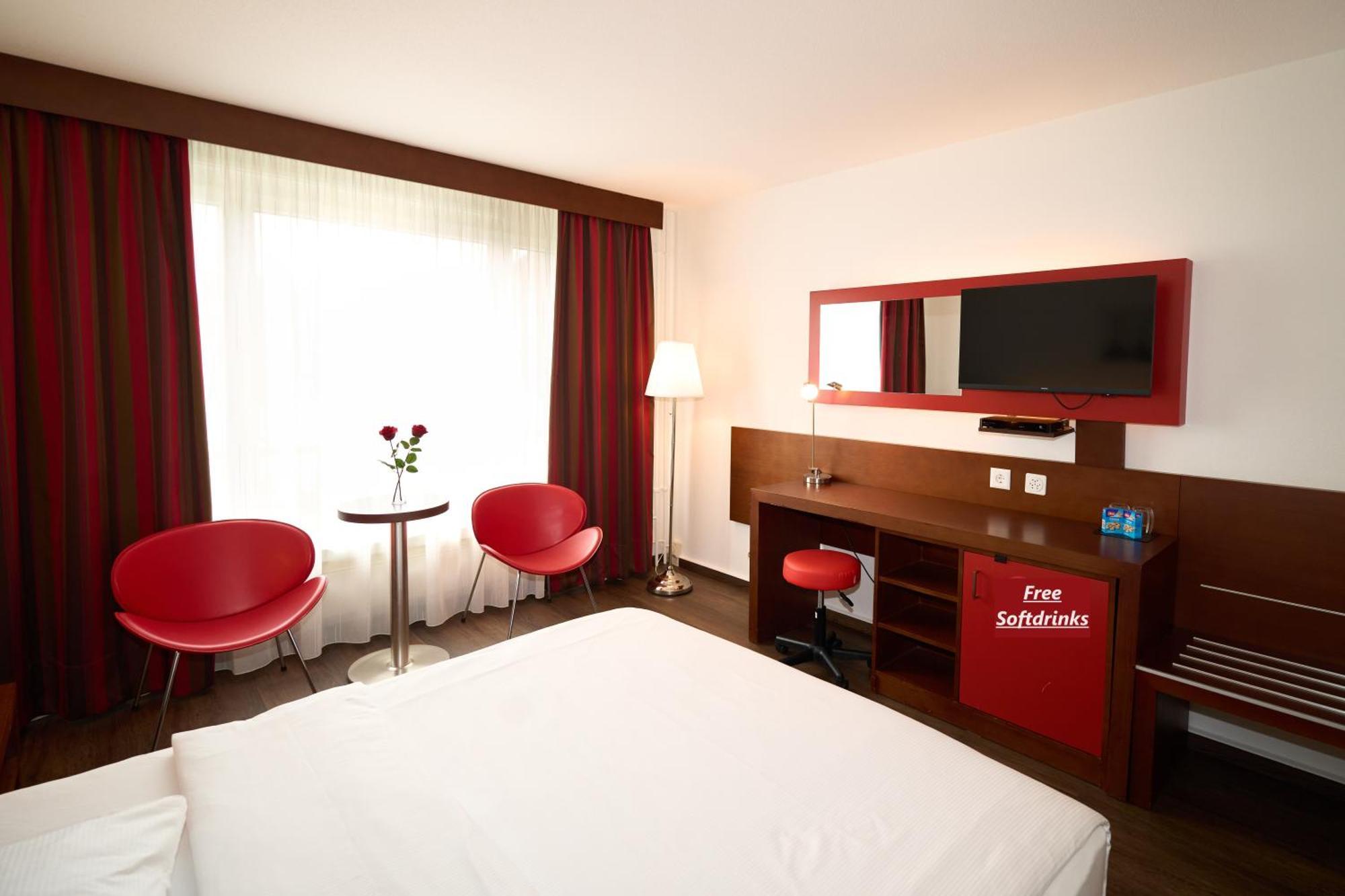 Hotel Conti Dietikon Exterior photo